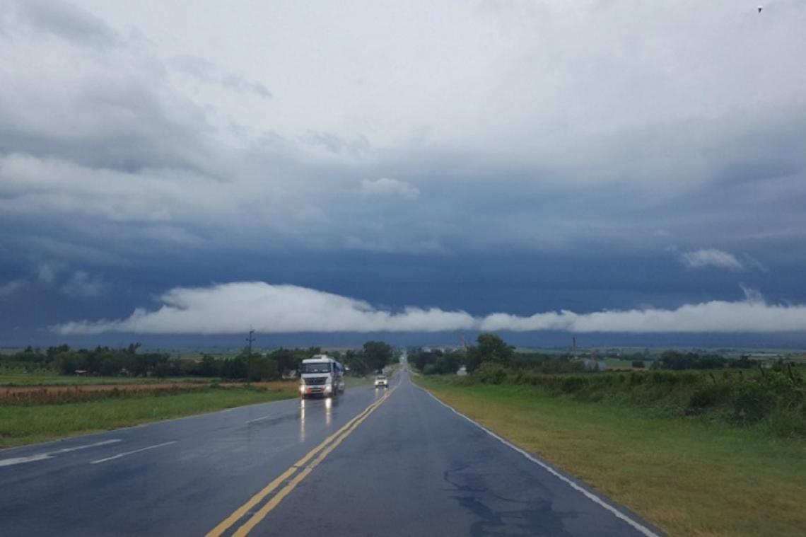 la región: emiten un alerta amarilla por fuertes tormentas