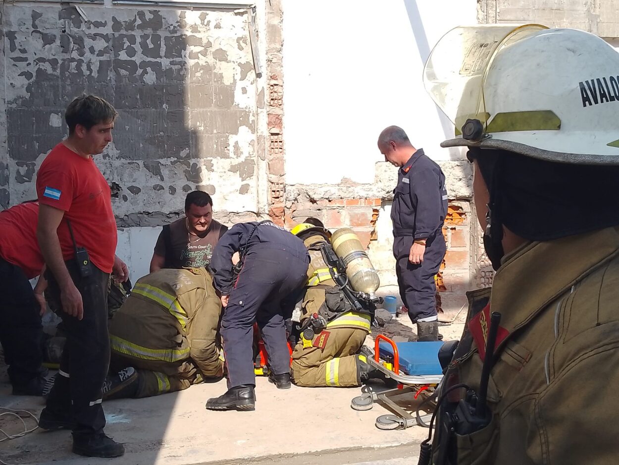chascomús: bombero herido mientras combatían principio de incendio en estación de servicio