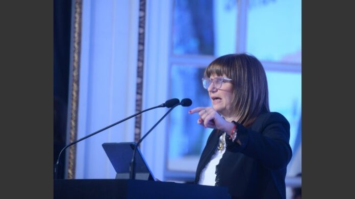 Council: Limitar paros y eliminar cepo, entre las medidas que prometió Bullrich