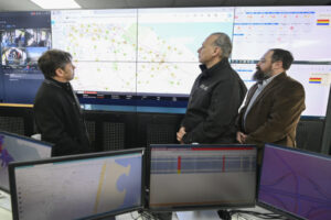 Kicillof presentó las nuevas instalaciones para agilizar el sistema 911