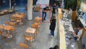 “No me quiero morir”: asesinan de una puñalada a un ingeniero para robarle el celular en Palermo