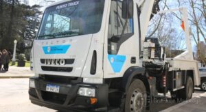Santoro entregó un nuevo camión adquirido por el municipio