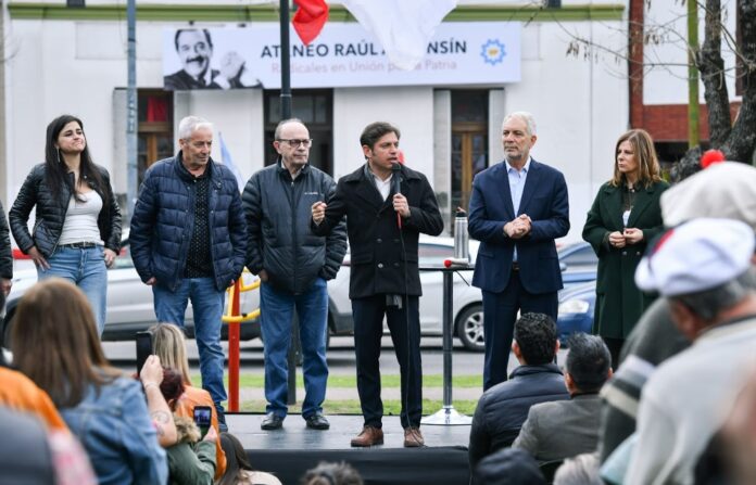Axel Kicillof y Leopoldo Moreau inauguraron el Ateneo Radical Raúl Alfonsín en La Plata