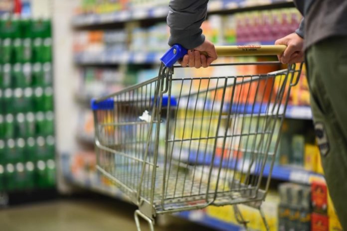 Defensa del Consumidor advierte que suba de precios en alimentos es “grave” y pide ayuda para el control