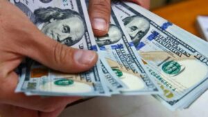 El dólar "blue" se acelera y alcanza su mayor valor en tres semana: $745