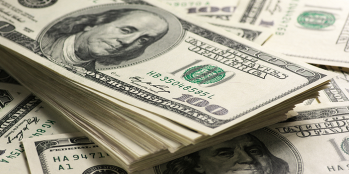 El dólar blue superó los $800 y batió otro récord a tres semanas de las elecciones
