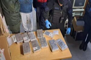 Escándalo: cinco gendarmes fueron detenidos por el robo de más de 15 kilos de cocaína