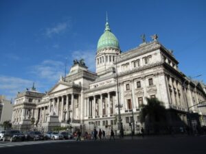 Ganancias: el oficialismo ingresó el proyecto al Congreso y aspira a comenzar a debatir este jueves