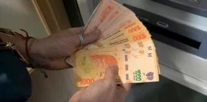 Golpe al bolsillo: cuáles son los aumentos que llegan en octubre