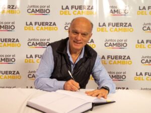 Grindetti consiguió renovar la licencia en Lanús para seguir abocado a la campaña