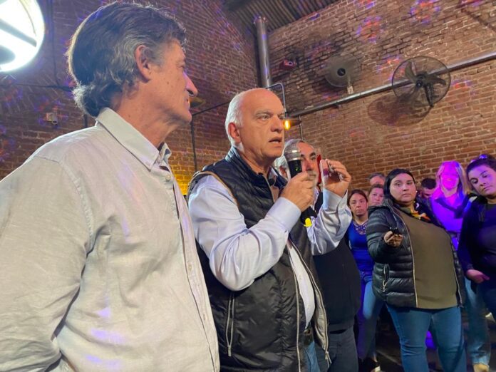 Grindetti criticó a Zurro por “viciar” políticamente el Corredor de la Ruta 5&nbsp;