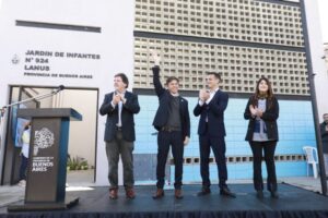 Kicillof: “Banco a Sarmiento y a Roca por lo que hicieron por la escuela pública”