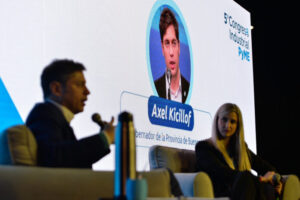 Kicillof con industriales: "Nuestro objetivo es transformar la matriz productiva"