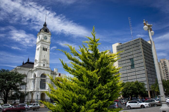 La Municipalidad de La Plata se ve envuelta en una controversia por el pago del bono. (DIB)