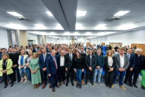 Massa en la UIA: tuvo un contrapunto con Funes de Rioja y polarizó con las ideas de la oposición