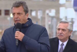 Massa se mostró con Fernández y advirtió: “A mí no me van a correr con una motosierra”