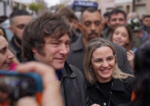 Milei anticipó quién será presidente del Banco Central si gana: “Va asumir y lo va a cerrar”