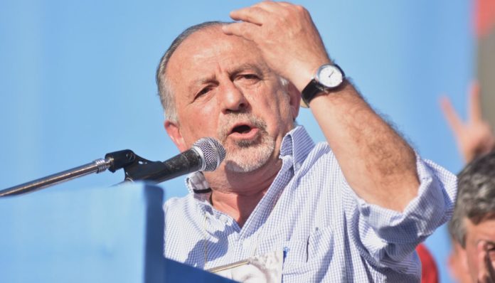 Para Yasky la reducción de la jornada laboral permitirá "hacer más humana la vida"