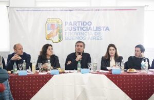 Reunión del PJ Bonaerense: Máximo duro con Milei y Bullrich, de quien dijo que será "ministra de Melconian"