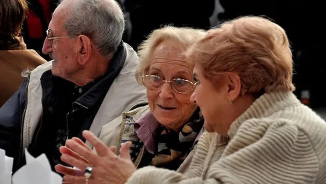 ANSES confirmó que casi un millón y medio de jubilados y pensionados recibirán un plus salarial en noviembre