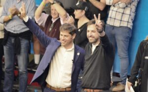 Axel Kicillof llamó a los ciudadanos "a buscar cada voto" y a explicar "las amenazas que hay"