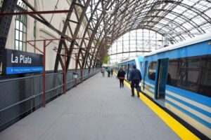 Buscan reflotar el ramal ferroviario entre La Plata y Pipinas