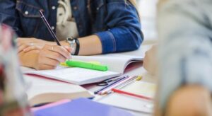 Comienza el periodo de inscripción para las becas económicas y de residencia destinadas a estudiantes de nivel superior