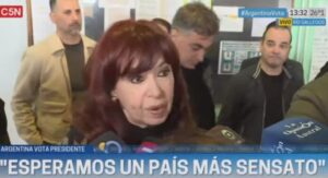 Cristina Kirchner apuntó a Alberto Fernández, dijo que "no fue escuchada" y que este "no es su gobierno"