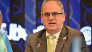 El embajador israelí confirmó que buscan “información correcta" sobre argentinos desaparecidos