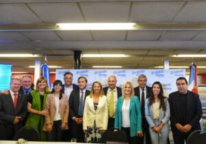 Encabezados por Verónica Magario, vicegobernadores de 17 provincias salieron a respaldar a Massa