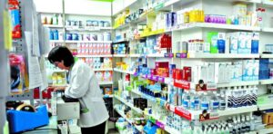 Farmacias bonaerenses, en “alarma” por el “grave deterioro de la cadena de pagos”