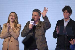 Jorge Macri se impuso pero iría a segunda vuelta con Santoro
