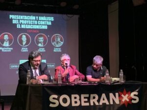 La agrupación Soberanxs presentó su proyecto de ley para sancionar el negacionismo