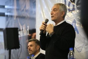 La Plata: Julio Alak asegura que está 1.800 votos por arriba de Garro