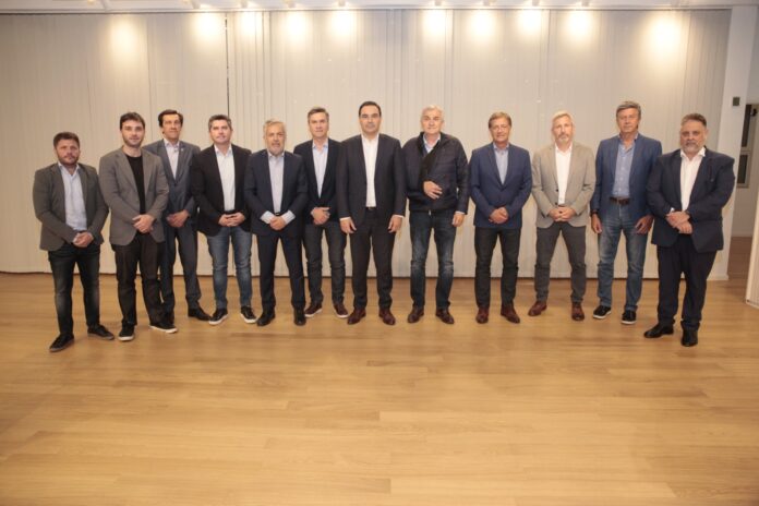 Los dirigentes de JxC se reunieron para “preservar la unidad” y mostrar su neutralidad. (X @alfredocornejo)