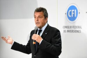 Massa sobre el ballotage: "La gente no es ganado, elige libremente"