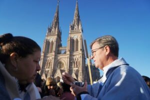 Peregrinación a Luján: "Las heridas de la intolerancia y la violencia verbal ya supuran es hora de la unidad"