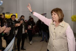 Bullrich busca un "mecanismo legal" para cambiar el feriado del 20 de noviembre