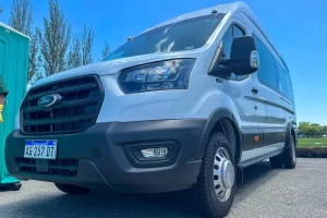 Castelli: Incorporan un vehículo de transporte escolar 0km para la Escuela de Educación Especial 501