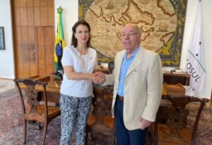 Diana Mondino viajó a Brasil e invitó a Lula a la asunción de Javier Milei