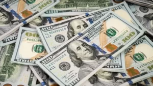 El dólar “blue” operó sin cambios: cerró a $925