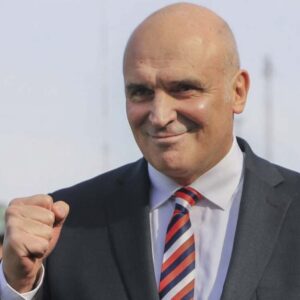 El fuerte tuit de Espert contra Macri sobre el préstamo del FMI de 45.000 millones de dólares "para financiar la fuga"
