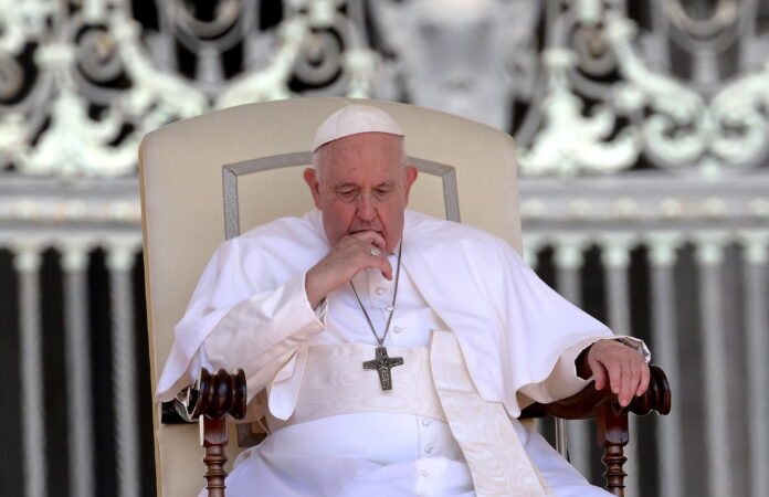 El papa Francisco suspendió su agenda por un estado gripal y guarda reposo