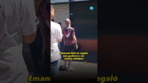 Emanuel Noir y un gesto que conmueve: Le regaló una guitarra a un músico callejero