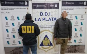 Encuentran a un adolescente desaparecido en La Plata y detienen a su padrastro