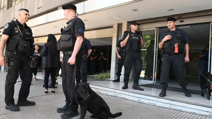 Evacuaron el Ministerio de Mujeres, Géneros y Diversidad de la Nación tras dos amenazas de bomba