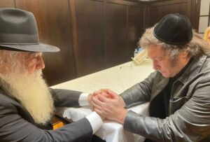 Javier Milei recibió la bendición del Rabino David Pinto Shlita