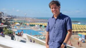 Kicillof visita Mar del Plata para apoyar la candidatura de Sergio Massa