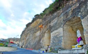 Pandawa, la playa secreta de Indonesia que se esconde detrás de acantilados gigantes