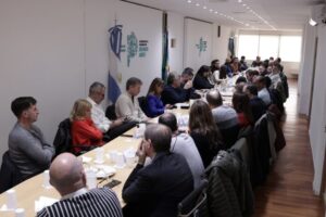 Provincia convocó a estatales a una nueva reunión para esta tarde con oferta mejorada